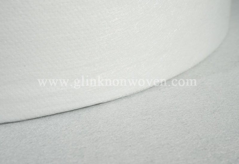 hydrophobic airthrough nonwoven