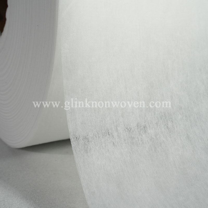 hydrophilic airthrough nonwoven